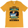 Never Underestimate A Man Who Watches Lost in Space And Was Born in De T-Shirt