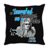 Isaac "like a boss" Newton T-Shirt Throw Pillow