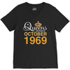 queens are born in october 1969 V-Neck Tee
