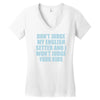 dont judge my english setter Women's V-Neck T-Shirt
