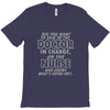 nurse knows whats going on T-Shirt