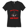 gaming hold and play Women's V-Neck T-Shirt
