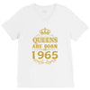 queens are born in 1965 V-Neck Tee