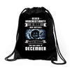 Never Underestimate A Man Who Watches Black Mirror And Was Born in Drawstring Bags