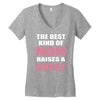 the best kind of mom raises a nurse Women's V-Neck T-Shirt