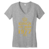 kings are born in 1977 Women's V-Neck T-Shirt