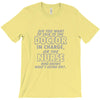 nurse knows whats going on T-Shirt