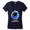 i love mondays Women's V-Neck T-Shirt