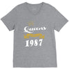 queens are born in 1987 V-Neck Tee