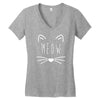 love cats Women's V-Neck T-Shirt