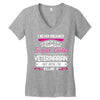 I Never Dreamed I d Grow Up To Be A Super Cute Veterinarian Women's V-Neck T-Shirt