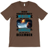 Never Underestimate A Man Who Watches Lost in Space And Was Born in De T-Shirt