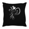 alien movie xenomorph Throw Pillow