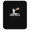 finders keepers Mousepad
