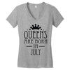 queens are born in july (2) Women's V-Neck T-Shirt