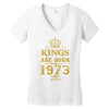 kings are born in 1973 Women's V-Neck T-Shirt