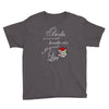 she reads books to live book lover Youth Tee