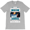 Never Underestimate A Man Who Watches Lost in Space And Was Born in De T-Shirt