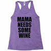 mamma needs some vino divertente Racerback Tank