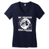 my pointer rides shotgun Women's V-Neck T-Shirt