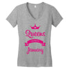 queens are born in january Women's V-Neck T-Shirt
