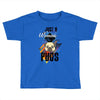 who loves pugs Toddler T-shirt