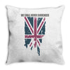we shall never surrender Throw Pillow