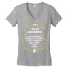 i am an aquarius Women's V-Neck T-Shirt