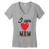 love mom Women's V-Neck T-Shirt