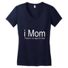 i mom Women's V-Neck T-Shirt