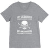 los soldadores fueron creados porque... V-Neck Tee