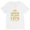 queens are born in 1975 V-Neck Tee