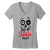 keep smile Women's V-Neck T-Shirt