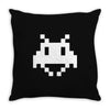 alien in game Throw Pillow