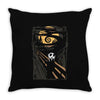 burton's scream Throw Pillow