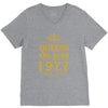 queens are born in 1977 V-Neck Tee