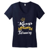 kings are born in february Women's V-Neck T-Shirt