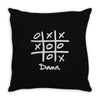 tic tac toe draw Throw Pillow