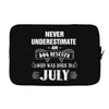 never underestimate an old man who was born in july Laptop sleeve