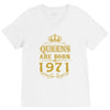 queens are born in 1971 V-Neck Tee