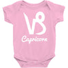 capricorne signe du zodiaq Baby Onesie
