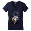 who loves golden retriever Women's V-Neck T-Shirt
