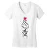 Japanese Love Women's V-Neck T-Shirt