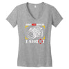 don't mess with me i shoot Women's V-Neck T-Shirt