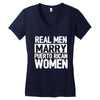 marry puerto rican woman Women's V-Neck T-Shirt