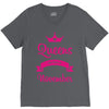 queens are born in november V-Neck Tee