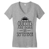 queens are born in september (2) Women's V-Neck T-Shirt