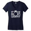 i love photography best trending Women's V-Neck T-Shirt