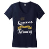 queens are born in february Women's V-Neck T-Shirt