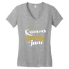 queens are born in june Women's V-Neck T-Shirt